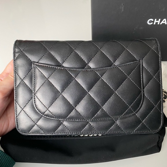 SOLD❌ Chanel Classic Wallet on Chain WOC - Picture 3 of 12